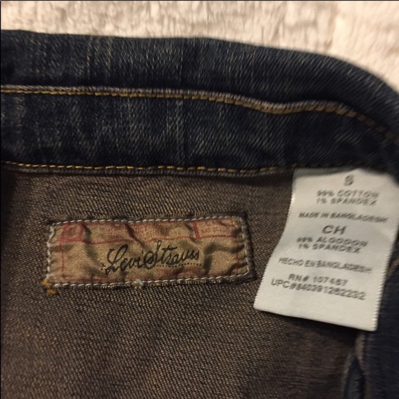 Levi Jean Jacket - Picture 2 of 4